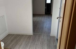 Wohnung mieten in Hohenzollernstr. 13, 67659 Erfenbach, 2-Zimmer-Dachgeschosswohnung mit Einbauküche in Kaiserslautern Erfenbach