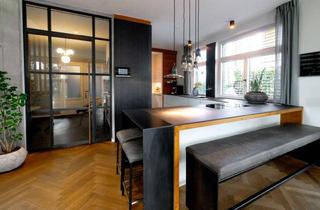 Einfamilienhaus kaufen in 83209 Prien, Exklusives Einfamilienhaus mit Pool in Toplage von Prien am Chiemsee