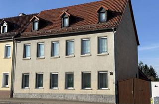 Haus kaufen in Peniger Strasse 25, 04654 Frohburg, Großes Haus mit viel Nebengelass in Frohburg zu verkaufen.