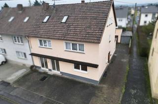 Haus kaufen in 66359 Bous, Solides 3-Parteienhaus in Bous – ideal für Investoren oder Eigennutzer