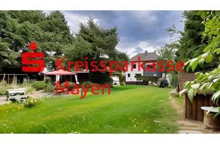 Immobilie kaufen in 56626 Andernach, Grüne Wohnoase in Fast-Alleinlage. 2-Familienhaus mit großem Garten.