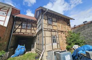 Haus kaufen in 99991 Großengottern, Fachwerkhaus in Flarchheim mit Scheune und Entwicklungspotential