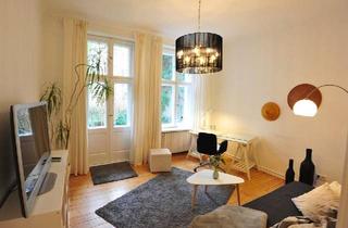 Wohnung kaufen in 12161 Berlin, Berlin - Charmante 2,5 Zi-Altbauwohnung mit Gartenblick, Berlin-Friedenau