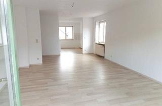 Wohnung kaufen in 01917 Kamenz, Kamenz - Vermietete Kapitalanlage 4,6% Mietrendite mit neuer EBK