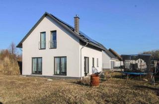 Einfamilienhaus kaufen in 06780 Zörbig, Zörbig - Großzügiger Wohntraum mit großem Garten - Ideal für Familien!