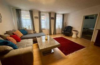 Wohnung kaufen in 90762 Fürth, Charmante 4-Zimmer-Wohnung im historischen Sandsteinhaus der Altstadt – Ihr neues Zuhause!