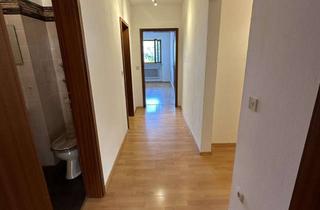 Wohnung mieten in Bahnhofstraße 9-11, 83308 Trostberg, **Helle 2-Zimmer-Wohnung mit Einbauküche, Aufzug und Kellerabteil in Trostberg