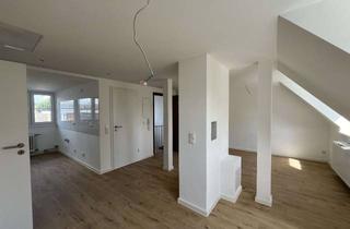 Wohnung mieten in Roonstraße 18, 56068 Mitte, Sanierte 3,5-Zimmer-Dachgeschosswohnung mit guter Innenausstattung in Koblenz