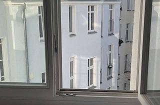 Wohnung mieten in Rosenheimer Straße 39, 10781 Schöneberg, Frisch renoviert - Helle 2-Zimmer Altbauwohnung im 4. OG in Berlin-Schöneberg