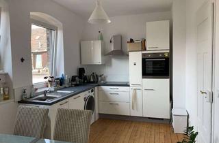 Wohnung mieten in 68169 Neckarstadt, Komplett sanierte Altbauwohnung mit großer Wohnküche in renoviertem Altbau!