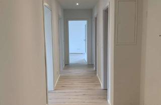 Wohnung mieten in Lindenstrasse 91, 24558 Henstedt-Ulzburg, Kernsanierte 4-Zimmer Wohnung mit Balkon, Keller und Stellplatz in Henstedt-Ulzburg