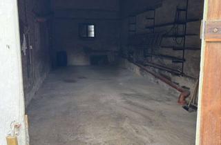 Garagen mieten in Kasselerstraße 5A, 35279 Neustadt, Große Garage für Wohnmobil geeignet