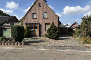 Haus kaufen in Gemeindeweg 104, 47533 Kleve, Freihstehendes Haus mit 2 Wohnungen, 2 Garagen und 1 Stellplatz in Materborn