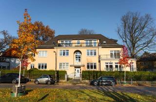 Wohnung kaufen in Ekhofplatz, 12557 Köpenick, Sanierte Wohnung im repräsentativen Villenensemble am Ekhofplatz – in unmittelbarer Wassernähe