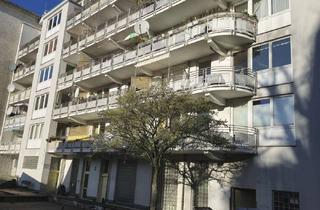 Wohnung kaufen in 10829 Schöneberg, Kapitalanlage: Vermiete 1,5-Zimmer-Wohnung mit Balkon und 3% Nettorendite als Erbbaurecht