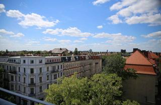 Wohnung mieten in Alt-Tempelhof 40, 12103 Tempelhof, Helle 3-Zimmer Dachgeschosswohnung mit Balkon in Berlin-Tempelhof