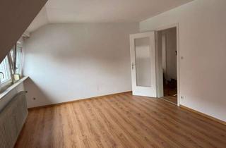 Wohnung mieten in Königstraße 54, 71139 Ehningen, Gepflegte 3-Zimmer Dachgeschosswohnung in einem Mehrfamilienhaus inEhningen