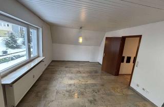 Wohnung mieten in Weingarthalde 19, 73540 Heubach, Charmante 2-Zimmer Dachgeschosswohnung in Heubach, modernisiert