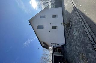 Einfamilienhaus kaufen in Dr.fritz-Guth-Straße, 78239 Rielasingen-Worblingen, Modernes freistehendes Einfamilienhaus mit Solaranlage, Lüftung & 107 m² Natursteinterrasse in Rielasingen-Worblingen