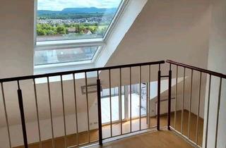 Wohnung kaufen in 72669 Unterensingen, Unterensingen - Beeindruckende 4-Zi-Maisonette-Wohnung mit grandioser Aussicht