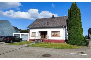 Einfamilienhaus kaufen in 54413 Gusenburg, Gusenburg - Freistehendes Einfamilienhaus mit großem Garten