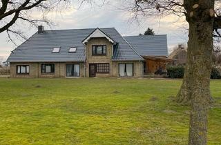 Haus kaufen in 25788 Delve, Delve - Modernisierte Alte Schule mit Einliegerwohnung.