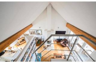 Wohnung kaufen in 40549 Düsseldorf, Düsseldorf - Maisonettewohnung mit Dachterrasse und Kamin in Rheinnähe