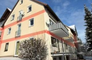 Wohnung kaufen in 96472 Rödental, Rödental - Gepflegte 4-Zimmer-Eigentumswohnung mit zwei Südbalkonen