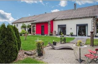 Haus kaufen in 91625 Schnelldorf, Schnelldorf - Bungalow Wohnhaus mit Werkstatt idyllisch in der Natur