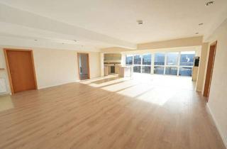 Loft kaufen in 96472 Rödental, Großzügig geschnittene Loftwohnung mit Einbauküche und Balkon in Rödental-Zentrum