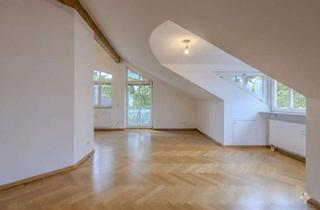 Wohnung mieten in Kochler Straße Murnau 50, 82418 Murnau, Helle 2-Zimmer Dachgeschosswohnung mit Balkon in Murnau am Staffelsee