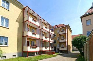 Wohnung mieten in Johann-Sebastian-Bach-Straße 14, 38820 Halberstadt, Große 2-Zimmer-Wohnung in der begrünten Oberstadt mit Einbauküche!