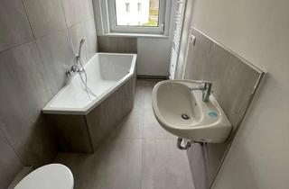 Wohnung mieten in August-Bebel-Straße, 06317 Röblingen am See, 4-Zimmer-Wohnung, 2025 renoviert - Einbauküche und PKW Stellplatz möglich