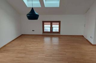 Wohnung mieten in Markfeld, 83043 Bad Aibling, Stilvolle, geräumige 2-Zimmer-DG-Wohnung mit Balkon und Einbauküche in Bad Aibling