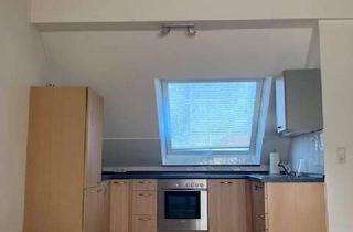 Wohnung mieten in 63263 Neu-Isenburg, Stilvolle, gepflegte 2-Raum-Dachgeschossswohnung mit gehobener Innenausstattung in Neu-Isenburg