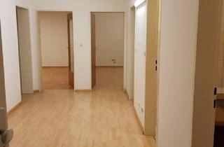 Wohnung mieten in Augsburger Straße 41, 93051 Kumpfmühl-Ziegetsdorf-Neuprüll, gGroßzügige Dreizimmerwohnung mit 2 Balkonen