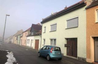 Einfamilienhaus kaufen in 06577 Heldrungen, Einfamilienhaus mit herrlichem Blick auf die Wasserburg
