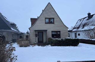 Einfamilienhaus kaufen in 24536 Tungendorf, Sanierungsbedürftiges Einfamilienhaus in bester Lage in Tungendorf zu verkaufen!