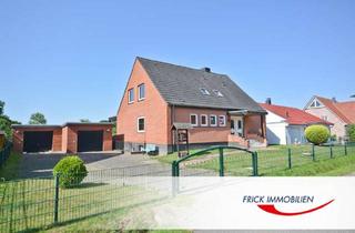 Haus kaufen in 23560 Moisling, EFH / ZFH mit großem Garten und zwei Garagen in Wiesenrandlage