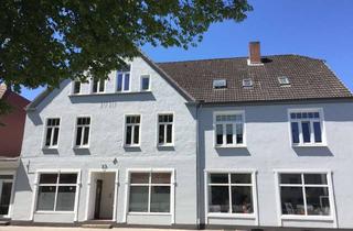 Haus kaufen in 24619 Bornhöved, Beeindruckende Immobilie inBornhöved - Wohnen, Arbeiten, Vermieten