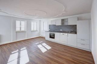 Mehrfamilienhaus kaufen in 91550 Dinkelsbühl, Denkmalgeschützes modernisiertes Mehrfamilienhaus mit Gewerbeeinheit *komplett vermietet*