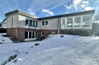 Haus kaufen in 24113 Molfsee, Molfsee – Außergewöhnlich gepflegte Immobilie mit Wintergarten, viel Platz und großem Grundstück