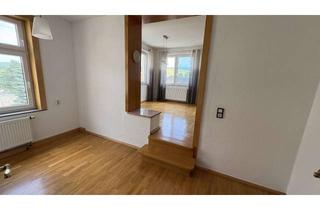 Mehrfamilienhaus kaufen in 08236 Ellefeld, Geräumiges Mehrfamilienhaus mit Anbau, Gewerbehalle und vielfältigen Nutzungsmöglichkeiten.