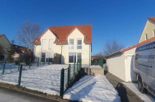 Haus mieten in Martin-Wiesend-Straße, 95508 Kulmain, Attraktive DHH 5-Zimmer-Haus mit Garten