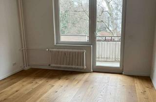 Wohnung kaufen in Düsseldorfer Straße 73, 10719 Wilmersdorf, Urbaner Wohntraum in Bestlage: Sanierte 2-Zimmer-Wohnung mit Balkon & Aufzug
