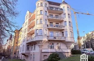 Wohnung kaufen in 34119 West, großzügige Altbauwohnung im Vorderen Westen mit 2 geräumigen Balkonen & viel Platz