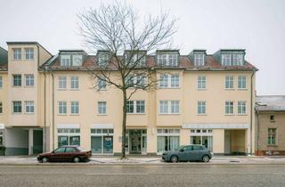 Wohnung kaufen in 14482 Babelsberg Süd, Einstieg in den Vermögensaufbau: vermietete 1,5 Zimmer Dachgeschosswohnung, TG-Stellplatz