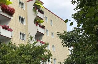 Wohnung kaufen in 13059 Neu-Hohenschönhausen, LINDEN IMMOBILIEN - bezugsfreie 3-Zimmer-Eigentumswohnung