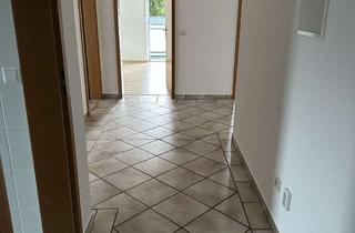 Wohnung mieten in Bahnstrasse 169 b, 64390 Erzhausen, Helle 86 m² Wohnung mit Balkon in Erzhausen