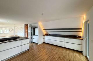 Wohnung mieten in 96215 Lichtenfels, Modernes Wohnen auf zwei Ebenen: Sanierte Maisonette-Wohnung mit hochwertiger Küche und Dachloggia